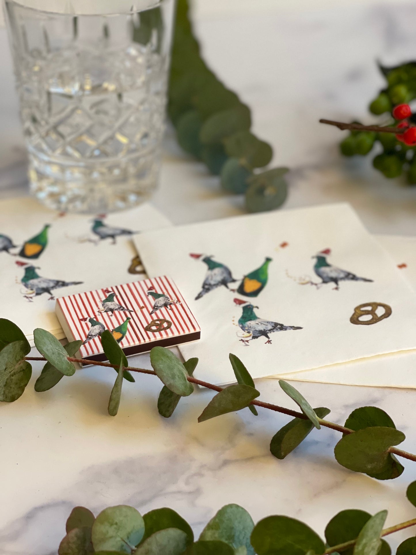 Santa Pigeon Paper Cocktail Napkins (S/15)